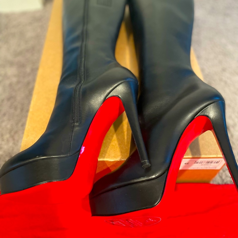 Christian Louboutin New Boots Size 39